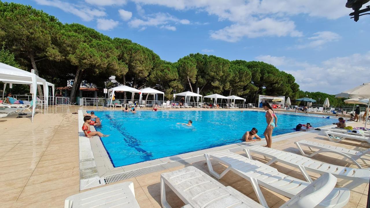 Sporkoey Hotel & Beach Club Darıca Esterno foto